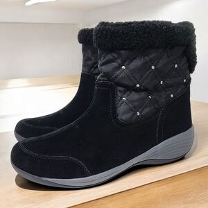 Easy Spirit Black Seiwander Winter Boots Womens Size 9.5M Quilted Faux Fur Lined